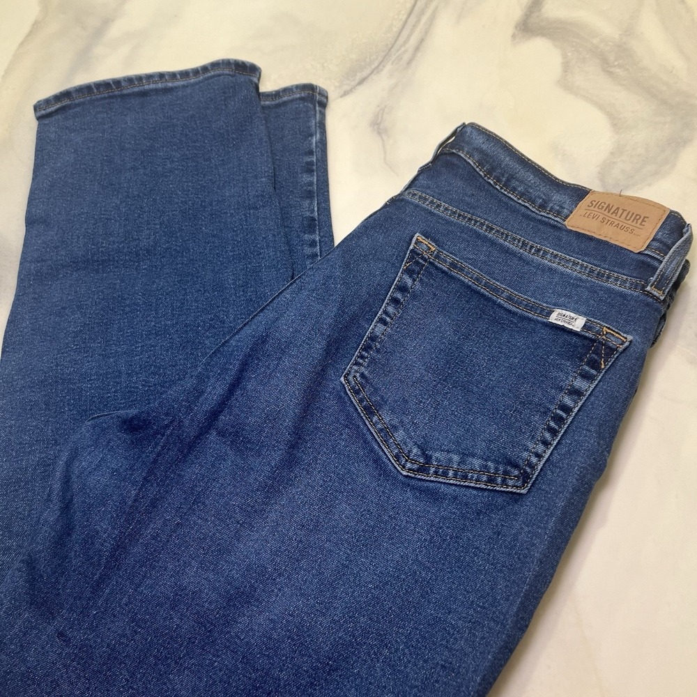 Levi Strauss Signature Jeans Women's 12 W31 Heritage Easy Straight‎ Dark Blue